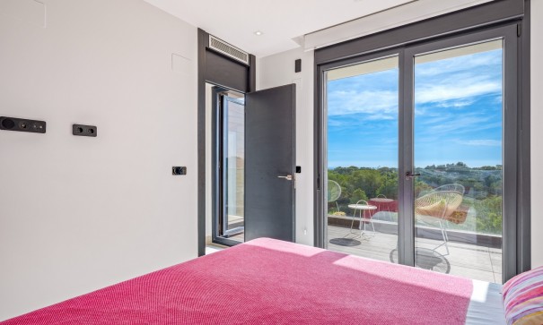 Videresalg - Byhus -
Orihuela Costa - Los Dolses