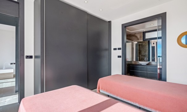 Videresalg - Byhus -
Orihuela Costa - Los Dolses