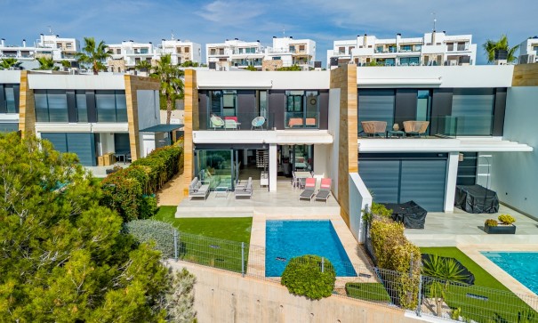 Videresalg - Byhus -
Orihuela Costa - Los Dolses