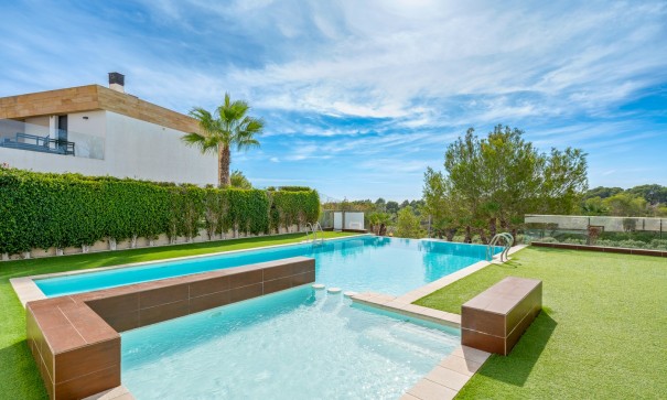 Videresalg - Byhus -
Orihuela Costa - Los Dolses