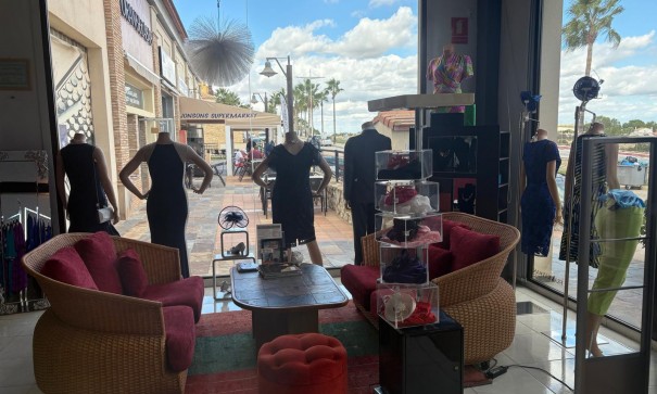 Resale - Kommerziell -
Algorfa - La Finca Golf