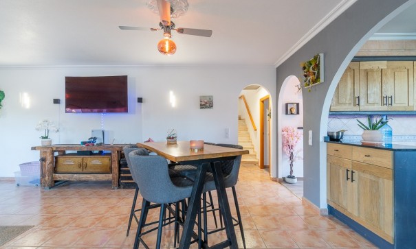 Resale - Freistehende Villa -
San Miguel de Salinas - San Miguel Salinas