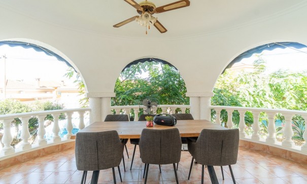 Resale - Freistehende Villa -
San Miguel de Salinas - San Miguel Salinas