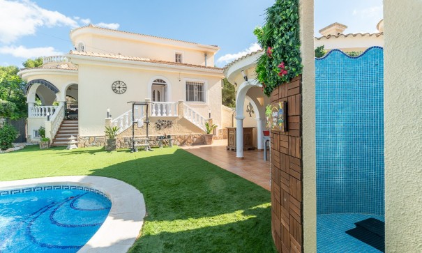 Resale - Freistehende Villa -
San Miguel de Salinas - San Miguel Salinas