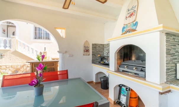 Resale - Freistehende Villa -
San Miguel de Salinas - San Miguel Salinas