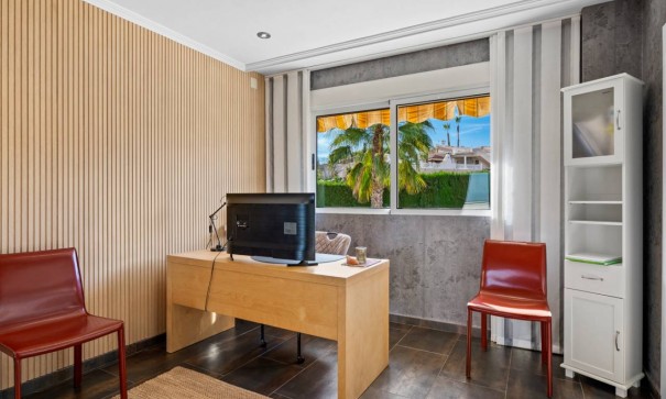 Sprzedaż - Willa wolnostojąca -
Algorfa - Castillo de montemar