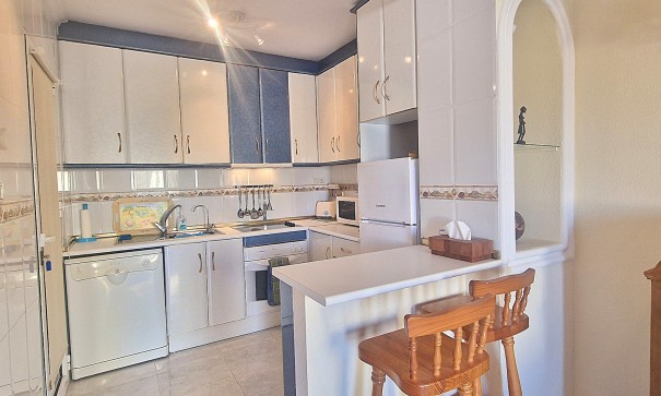 Herverkoop - Stadswoning -
Orihuela Costa