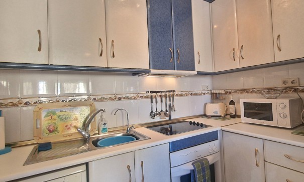 Herverkoop - Stadswoning -
Orihuela Costa