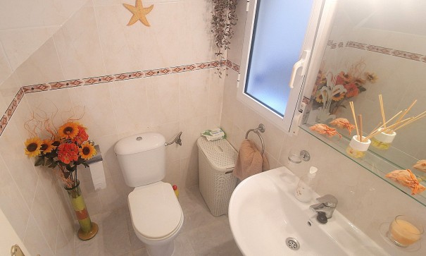 Herverkoop - Stadswoning -
Orihuela Costa