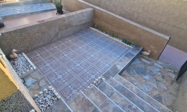 Herverkoop - Stadswoning -
Orihuela Costa