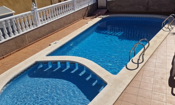 Herverkoop - Stadswoning -
Orihuela Costa