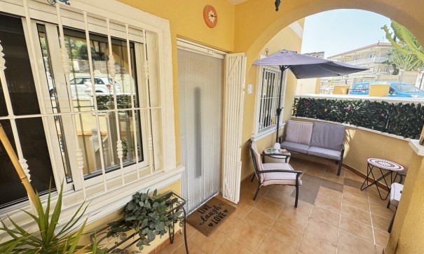 Återförsäljning - Fristående villa -
Villamartín