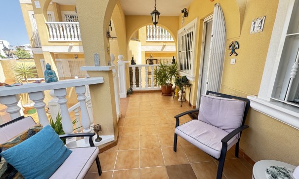 Återförsäljning - Fristående villa -
Villamartín