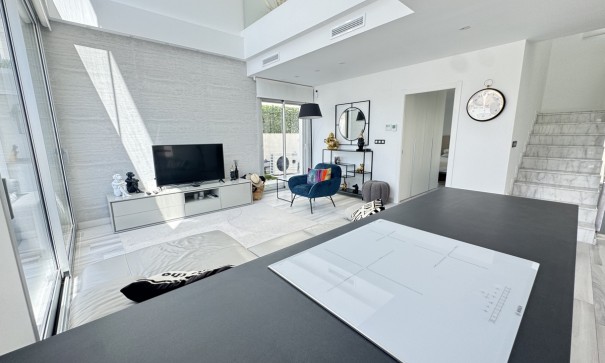 Sale - Detached Villa -
Lomas de Cabo Roig