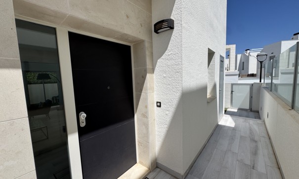 Sale - Detached Villa -
Lomas de Cabo Roig