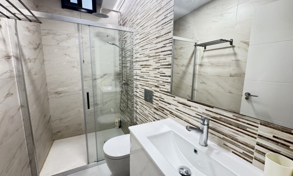 Resale - Freistehende Villa -
Villamartín