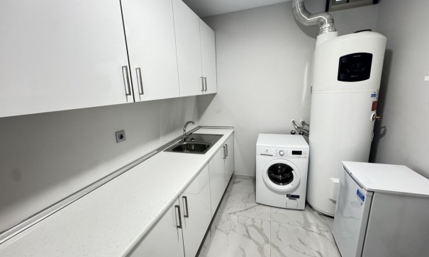 Resale - Freistehende Villa -
Villamartín