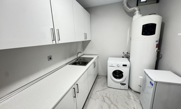 Resale - Freistehende Villa -
Villamartín