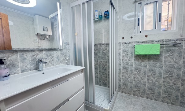 Videresalg - Fritliggende villa -
Villamartín