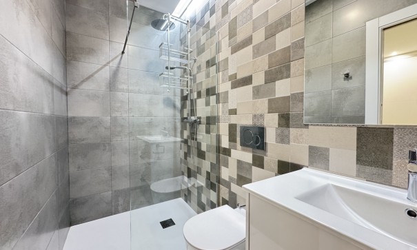 Återförsäljning - Fristående villa -
Villamartín