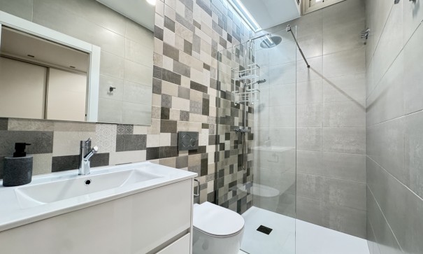 Återförsäljning - Fristående villa -
Villamartín