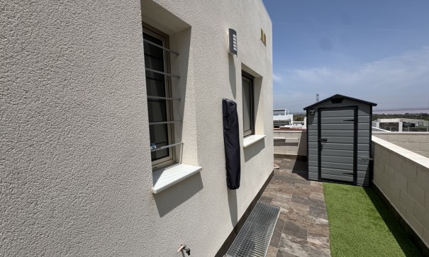 Återförsäljning - Fristående villa -
Villamartín