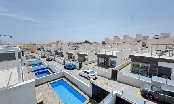 Återförsäljning - Fristående villa -
Villamartín