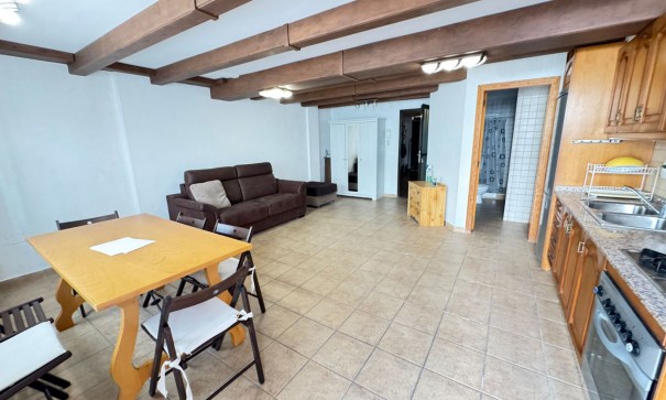 Återförsäljning - Radhus -
San Miguel de Salinas