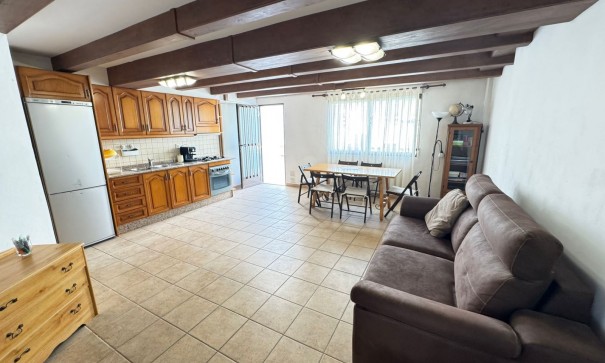 Återförsäljning - Radhus -
San Miguel de Salinas