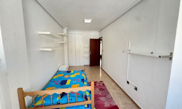 Återförsäljning - Radhus -
San Miguel de Salinas