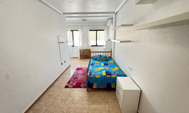 Återförsäljning - Radhus -
San Miguel de Salinas