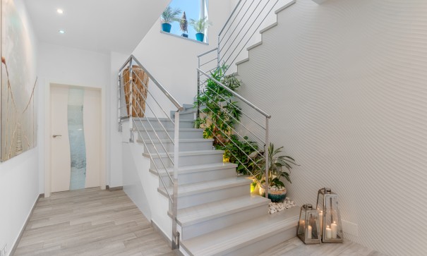 Resale - Freistehende Villa -
Torremendo