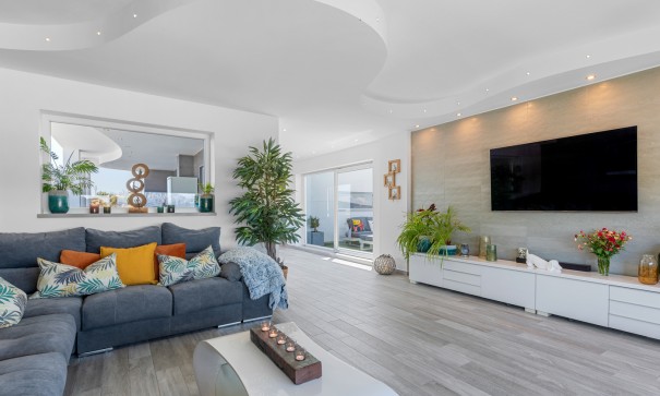 Resale - Freistehende Villa -
Torremendo