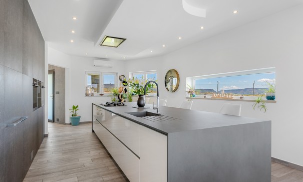 Resale - Freistehende Villa -
Torremendo