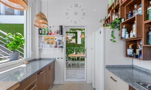 Resale - Freistehende Villa -
Torremendo