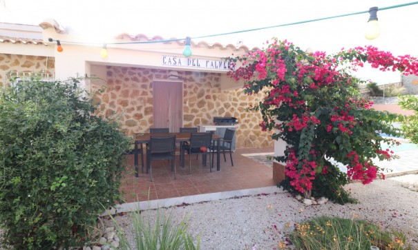 Sprzedaż - Willa wolnostojąca -
Fortuna