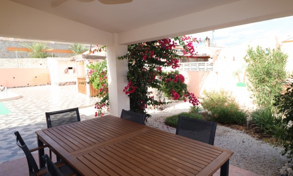 Sprzedaż - Willa wolnostojąca -
Fortuna