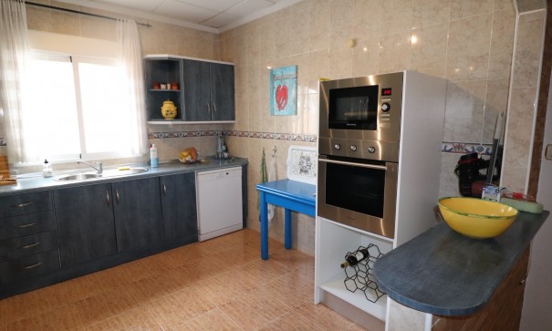 Sprzedaż - Willa wolnostojąca -
Fortuna