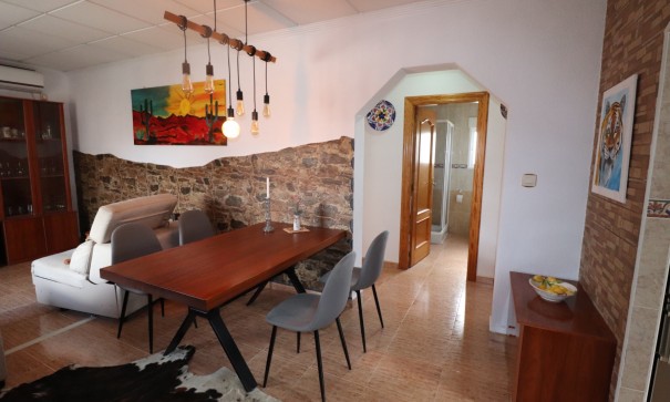 Sprzedaż - Willa wolnostojąca -
Fortuna