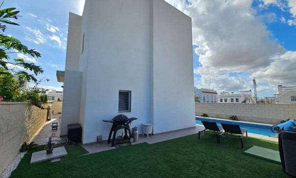 Sprzedaż - Willa wolnostojąca -
Ciudad Quesada - Rojales - Rojales