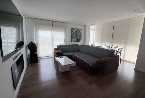 Revente - Appartement -
Elche