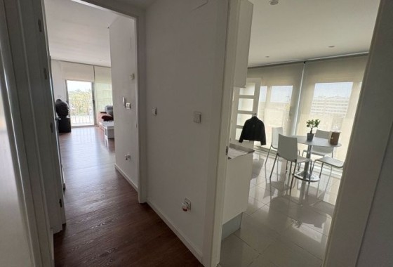 Revente - Appartement -
Elche