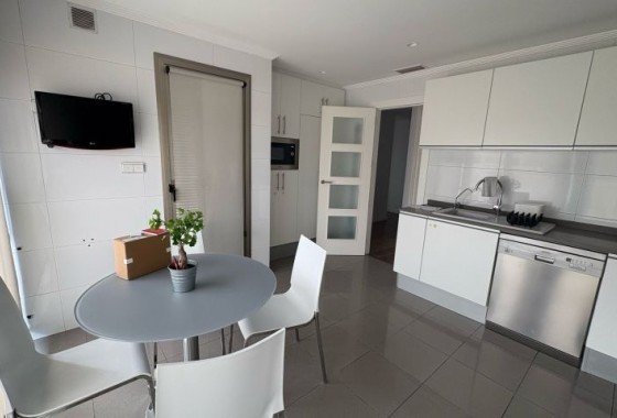 Revente - Appartement -
Elche