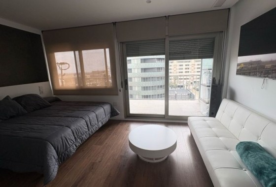 Revente - Appartement -
Elche