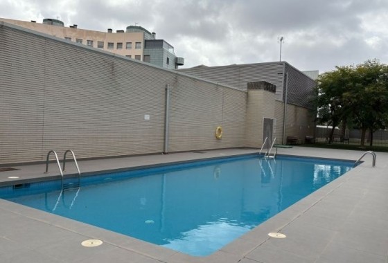 Revente - Appartement -
Elche