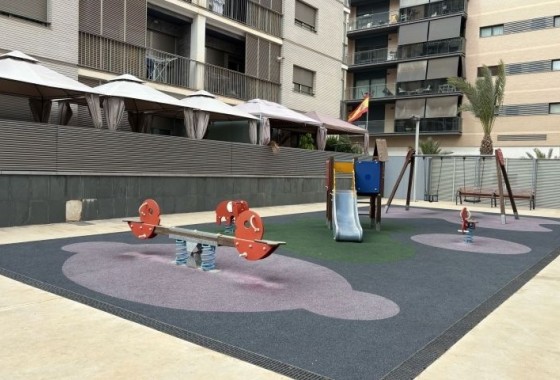 Revente - Appartement -
Elche