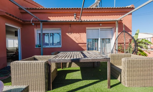 Herverkoop - Villa -
Torrevieja - La Siesta