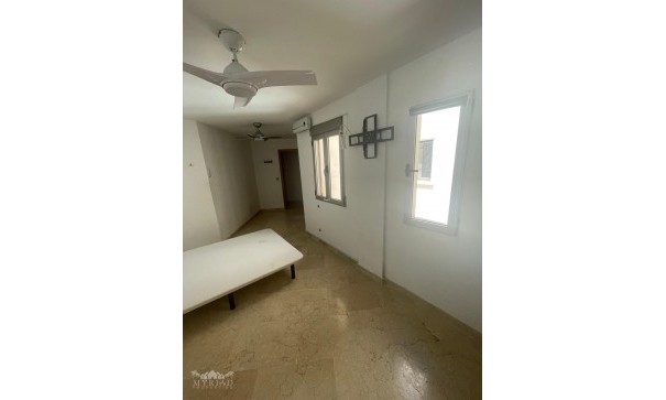 Venta - Apartamento piso -
Pinoso - Pinoso Alicante
