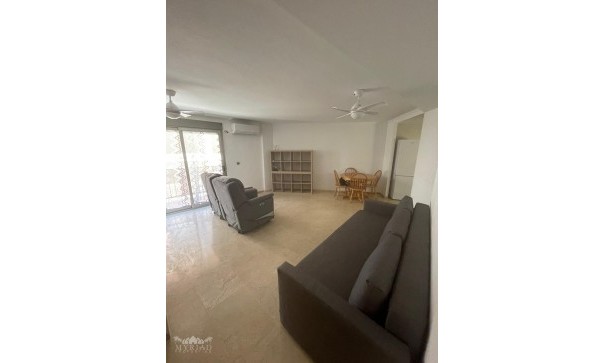 Venta - Apartamento piso -
Pinoso - Pinoso Alicante