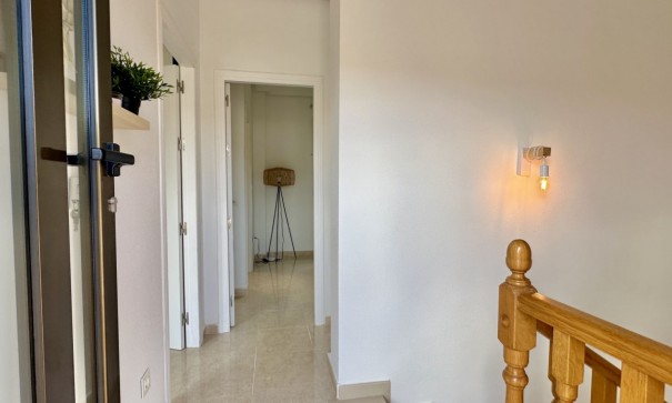 Herverkoop - Stadswoning -
San Miguel de Salinas